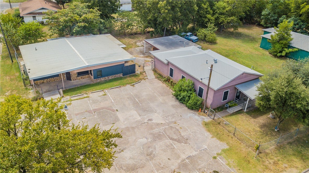 Property Photo:  1321 E League Street  TX 76704 