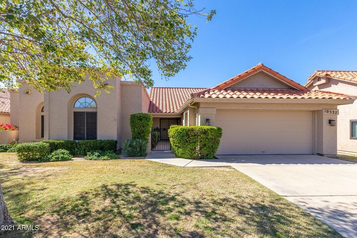 Property Photo: 10537 E Cinnabar Avenue AZ 85258
