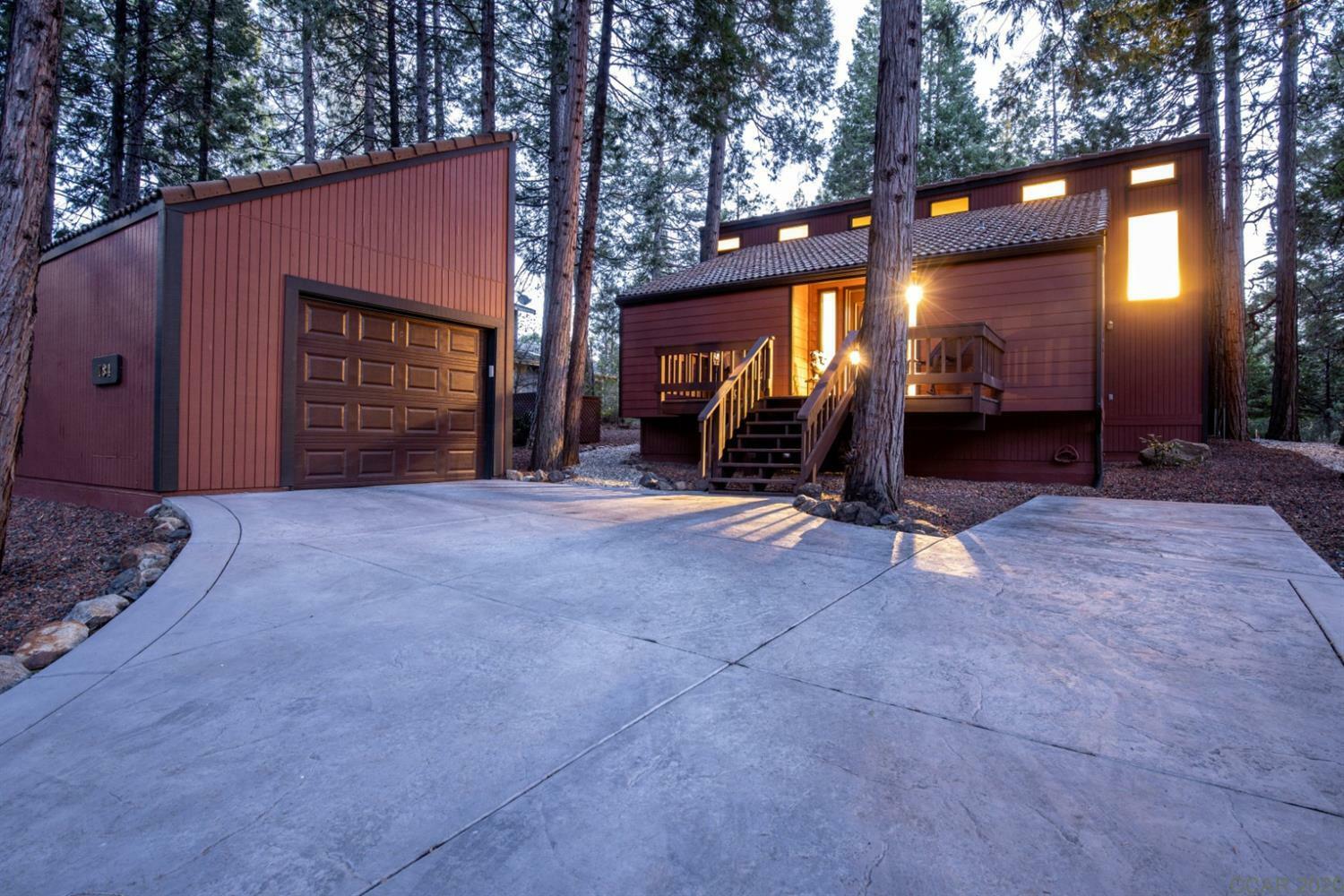 Property Photo:  784 Larkspur Ln  CA 95247 