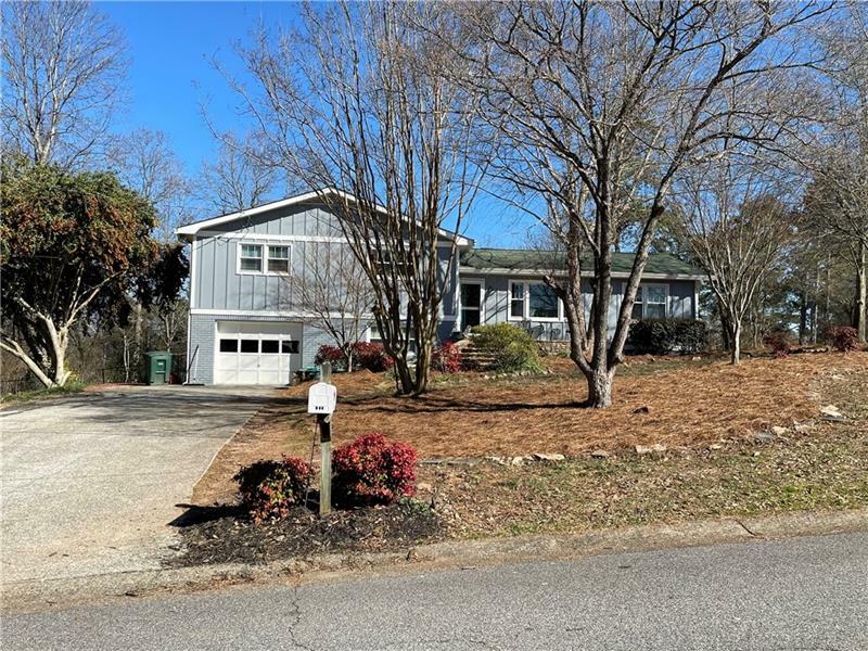 Property Photo: 127 Chickasaw Run GA 30188