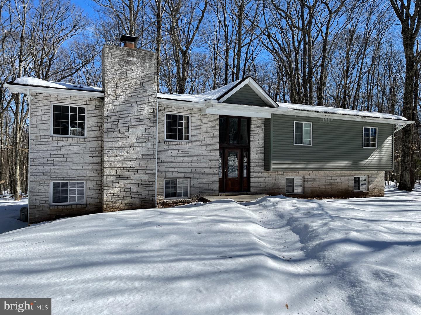 Property Photo:  1744 Stag Run  PA 18347 