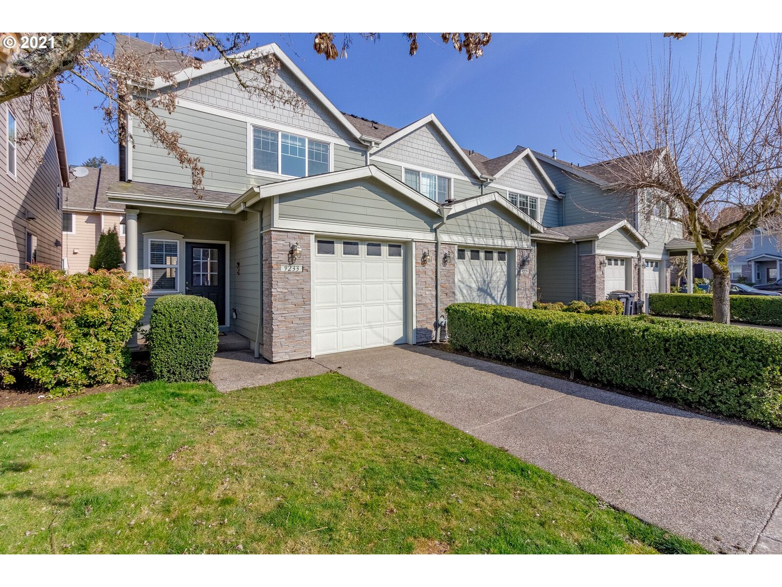 Property Photo: 9233 SW Cascara Ln OR 97062
