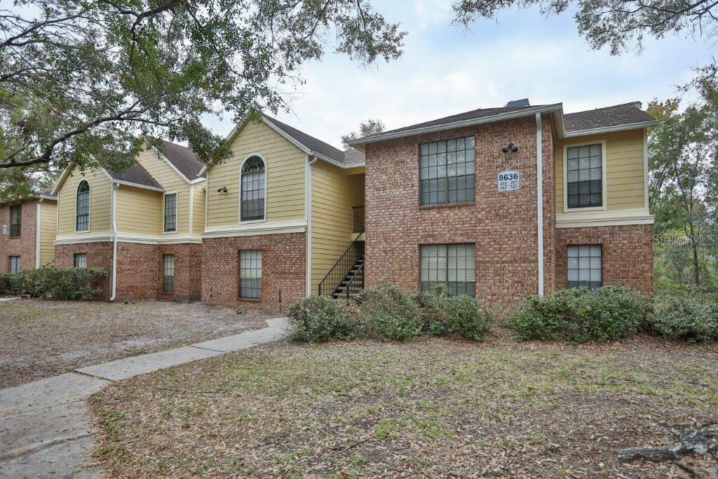 Property Photo:  8636 Mallard Reserve Drive 201  FL 33614 