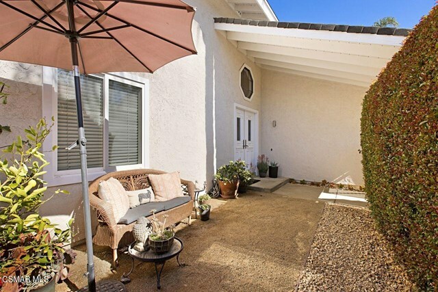 Property Photo:  291 Locust Avenue  CA 91377 