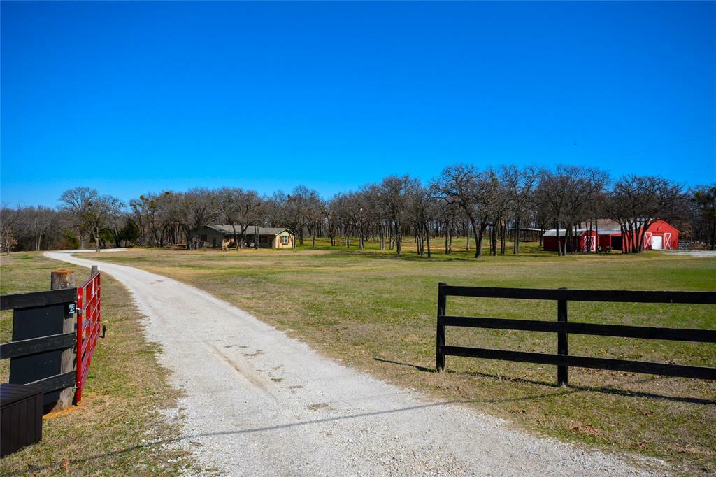 Property Photo:  402 Old Justin Road  TX 76226 