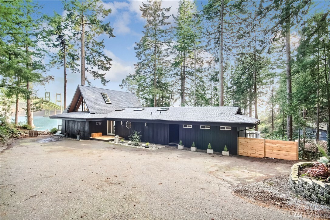 Property Photo:  1719 Weatherswood Dr NW  WA 98335 