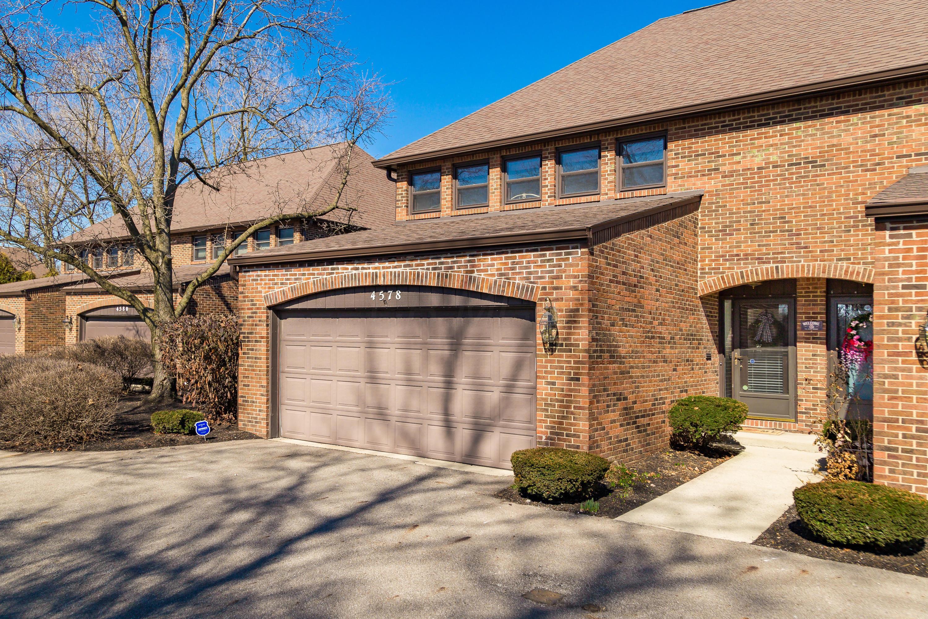 Property Photo: 4578 Carriage Hill Lane OH 43220