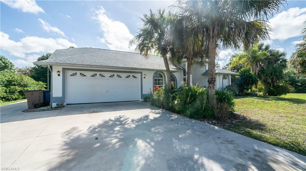 Property Photo: 1304 Clayton Avenue FL 33972