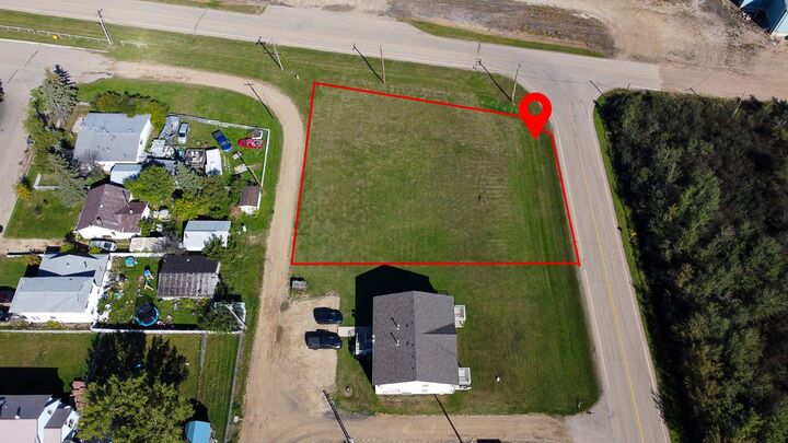 Property Photo: 5 4th Street SE AB T0H 1M0