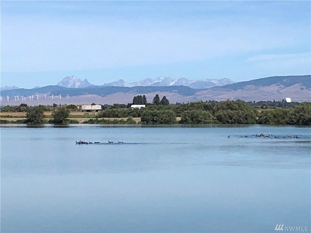 Property Photo:  6779 Xx Number 6 Rd  WA 98926 