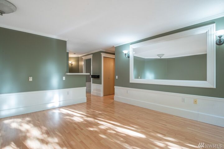 Property Photo:  727 N 85th St 102  WA 98103 