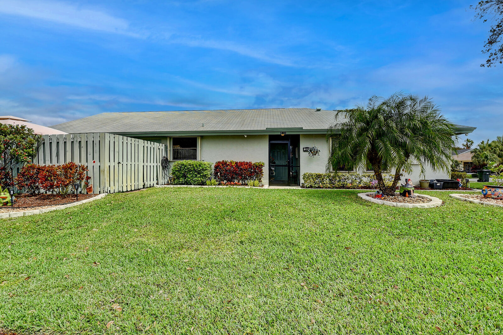 Property Photo:  2603 NW 13th Street  FL 33445 