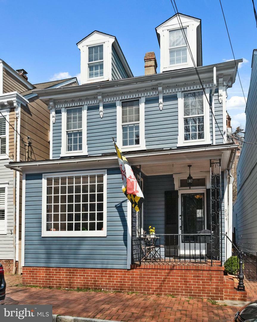 Property Photo:  204 King George Street  MD 21401 