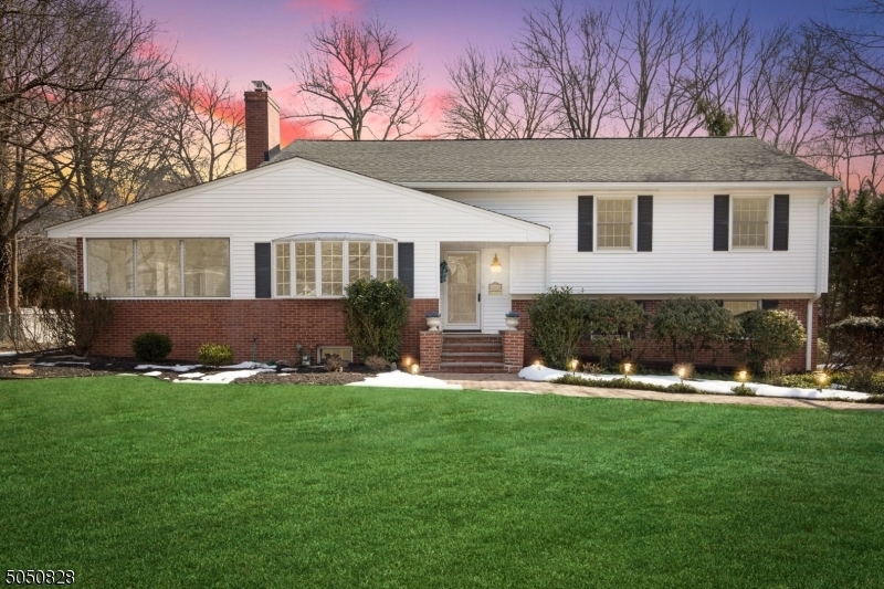 Property Photo:  2120 Seward Dr  NJ 07076 