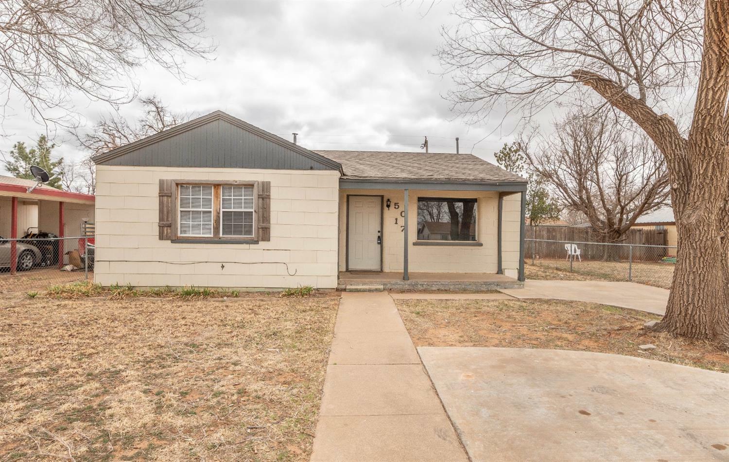 Property Photo:  5017 39th Street  TX 79414 