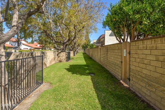 Property Photo:  443 Escondido Court  CA 93010 