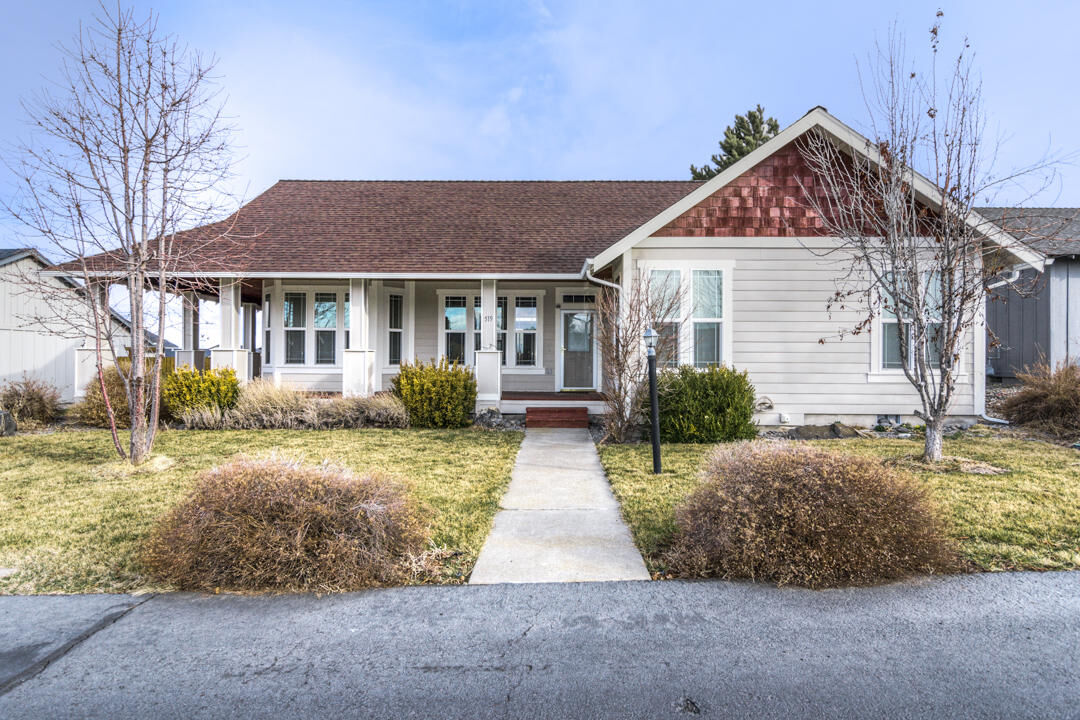 Property Photo:  519 SW Sunrise Circle  OR 97741 