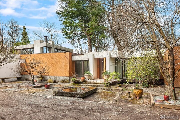 Property Photo:  8505 436th Ave SE  WA 98045 