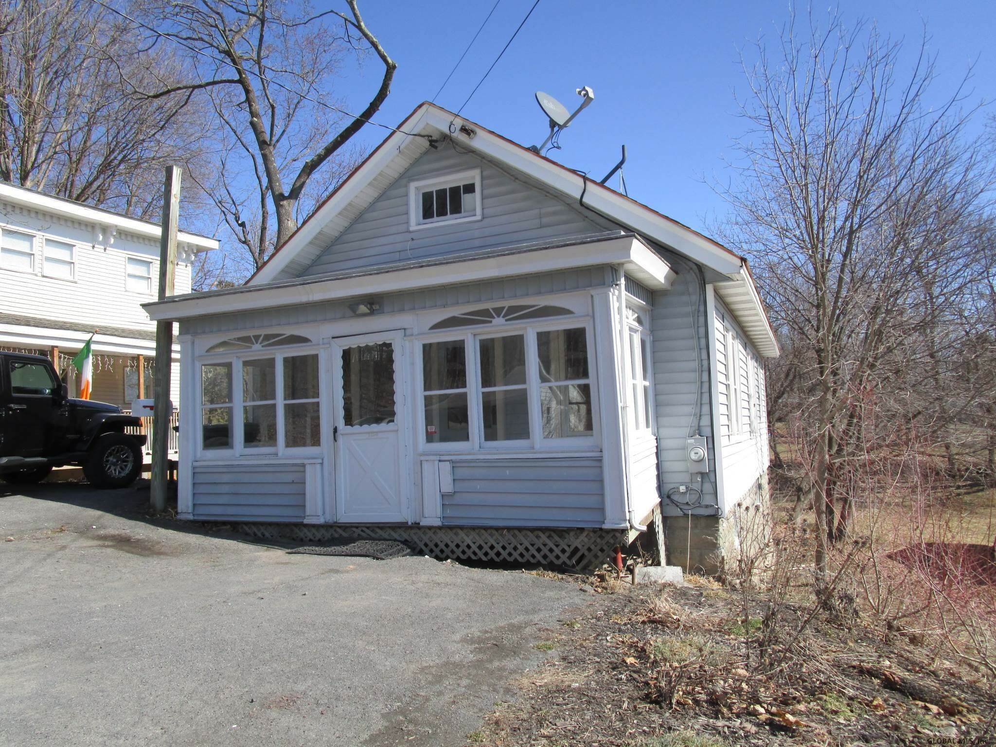 Property Photo:  154 North Street  NY 12157 