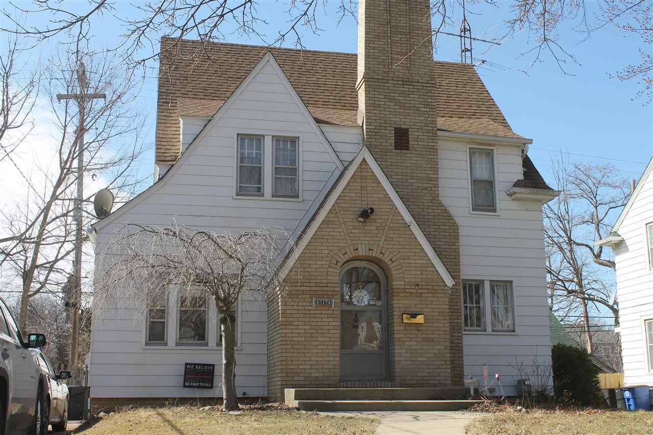 Property Photo:  818 Kensington Ave  MI 48503-5386 