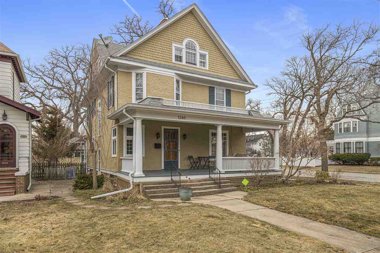 Property Photo:  1246 National Avenue  IL 61103 