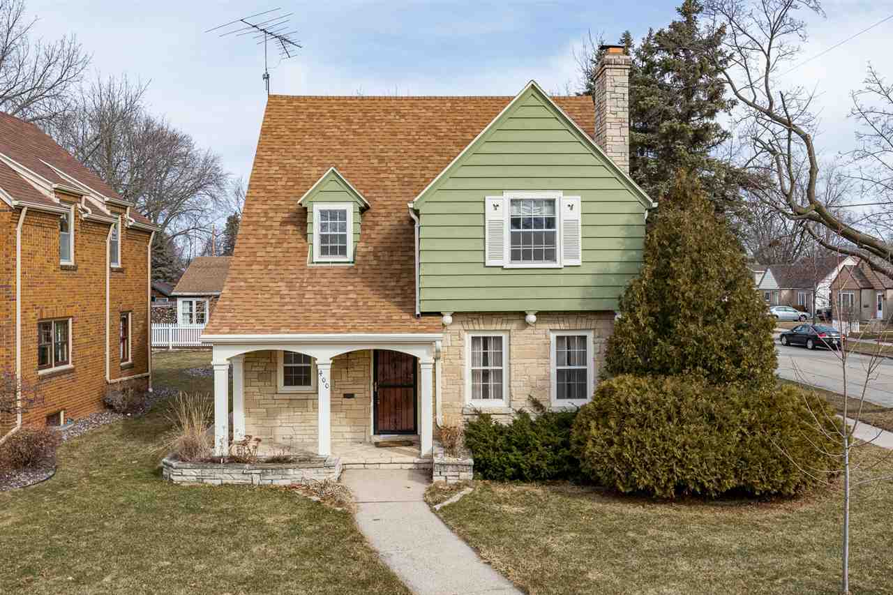 Property Photo: 400 W Parkway Boulevard WI 54911-3542