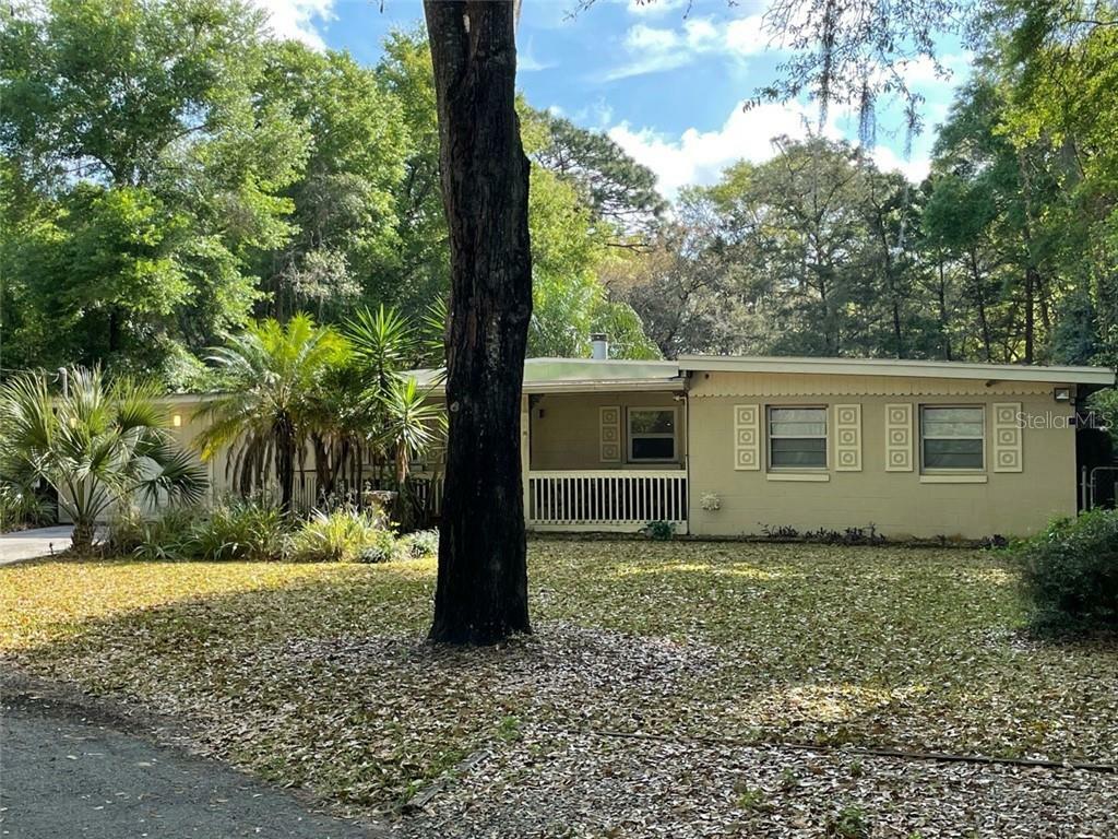 Property Photo:  907 Trailwood Drive  FL 32712 