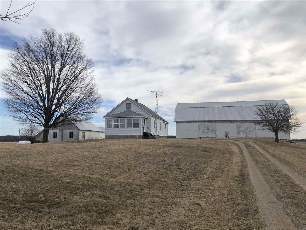 18645 S Brennan Road  Oakley MI 48649 photo