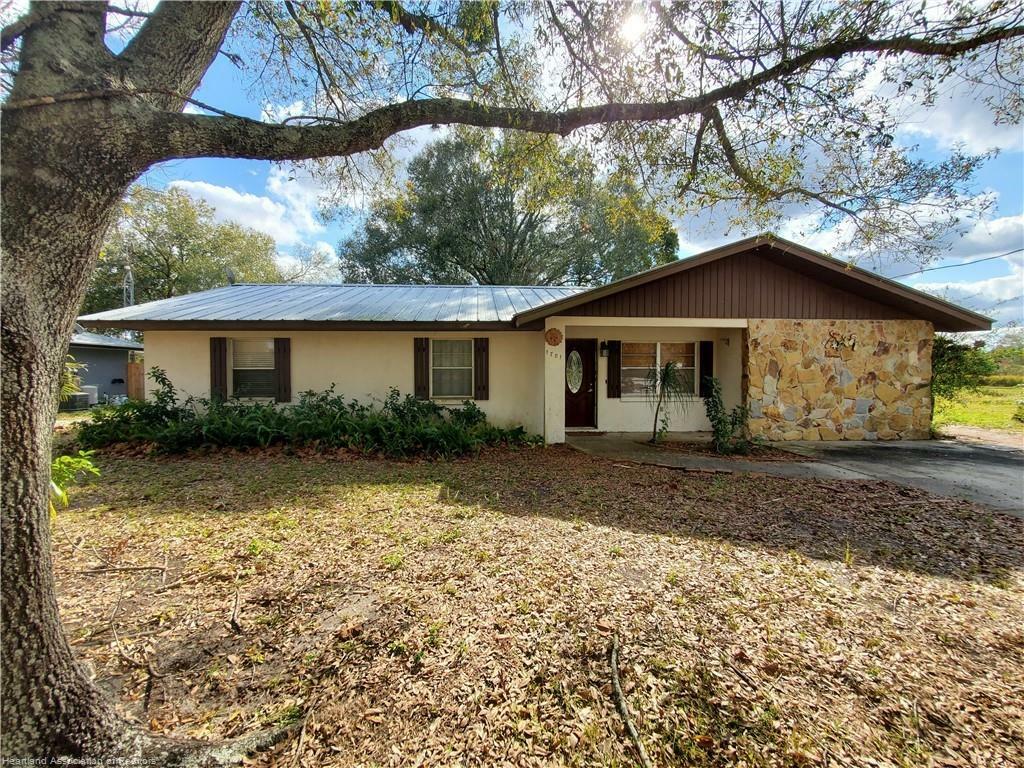 Property Photo:  1701 W Sheffield Road  FL 33825 