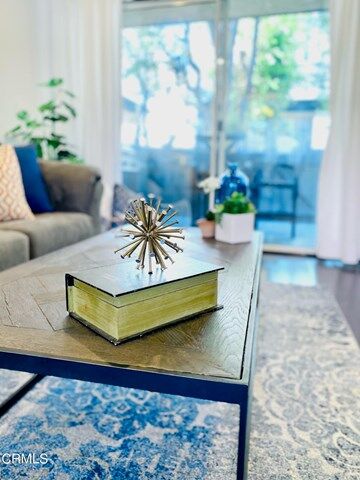 Property Photo:  18550 Hatteras Street 118  CA 91356 