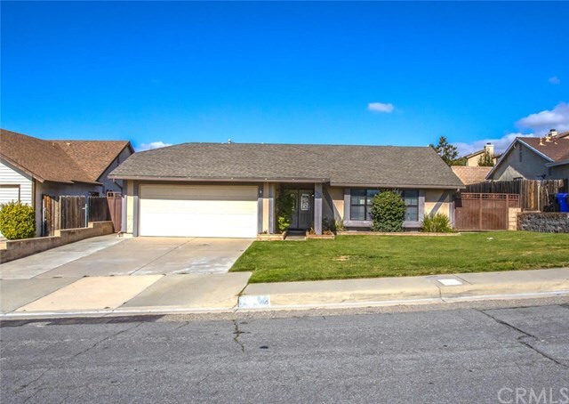 Property Photo: 6076 N Walnut Avenue CA 92407