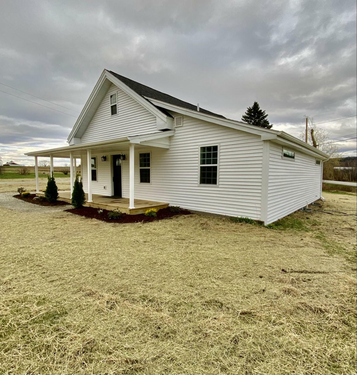 Property Photo:  3687 Oak Hill  VT 05495 