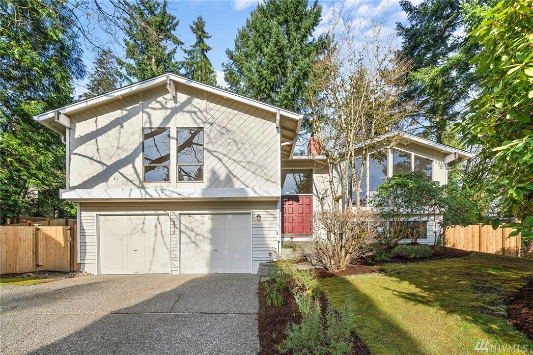 Property Photo:  16538 NE 48th St  WA 98052 