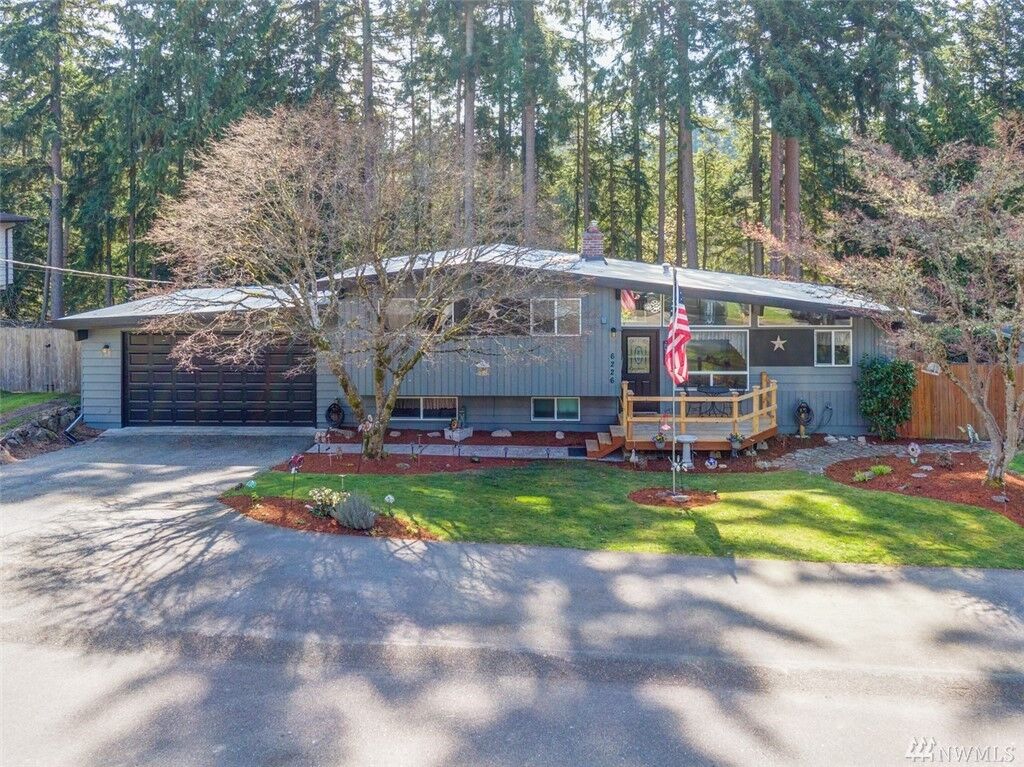 Property Photo: 6226 170th Place SW WA 98037