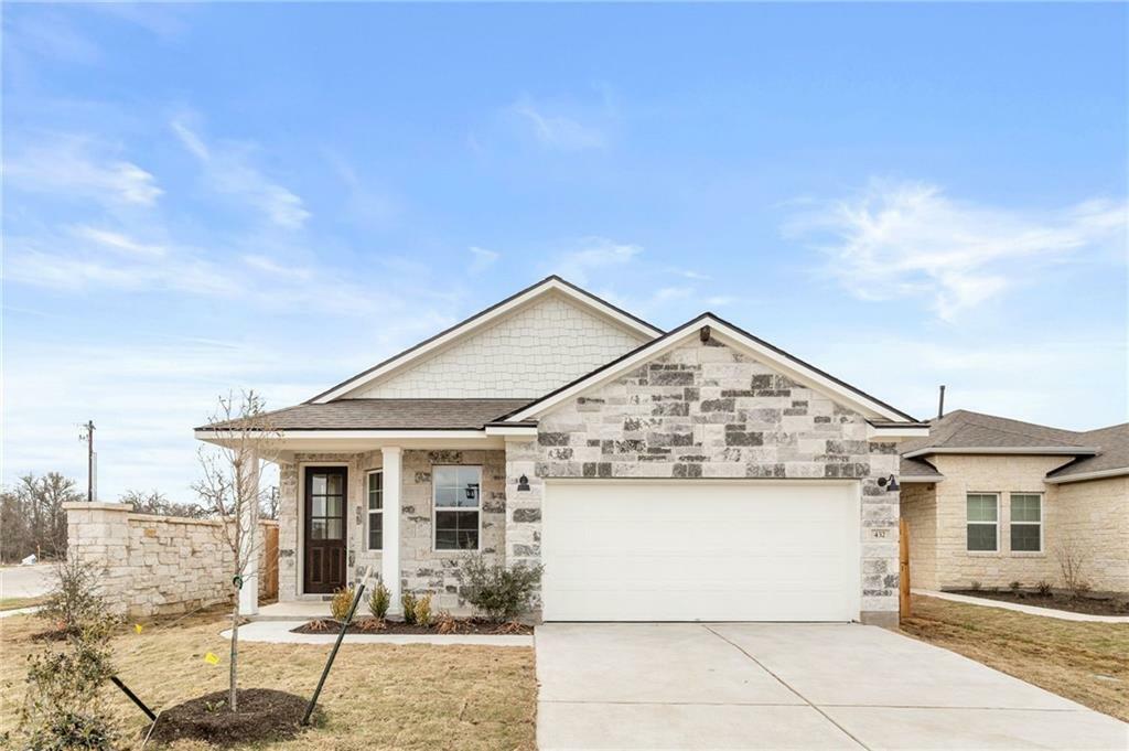 Property Photo: 432 Winding Hollow Lane TX 78628