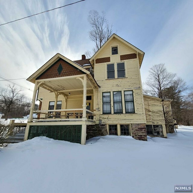 Property Photo: 1121 Weldon Road NJ 07438