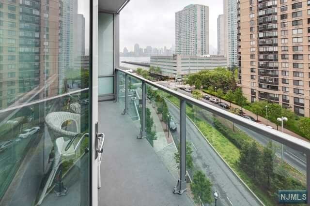 Property Photo: 20 Newport Parkway 901 NJ 07310