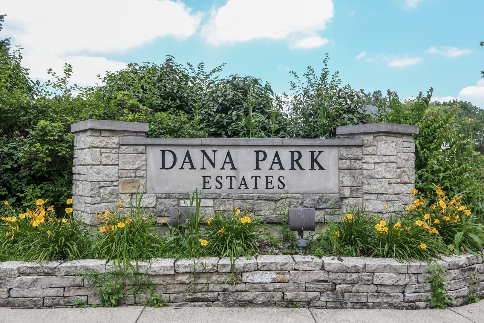 Property Photo: 3114 Cara Lane IL 60523