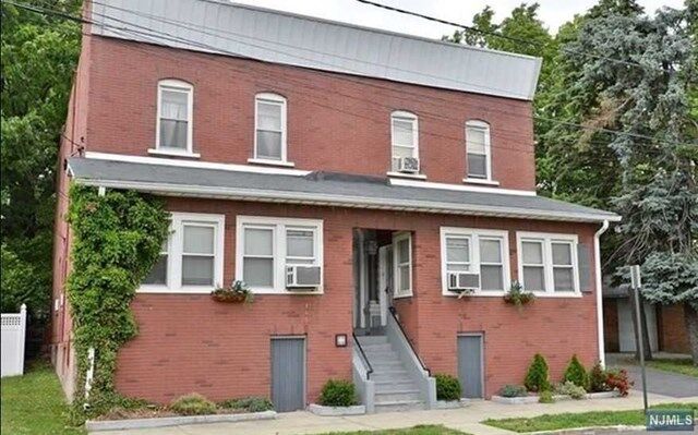 Property Photo:  211 Mountain Way 2L  NJ 07071 