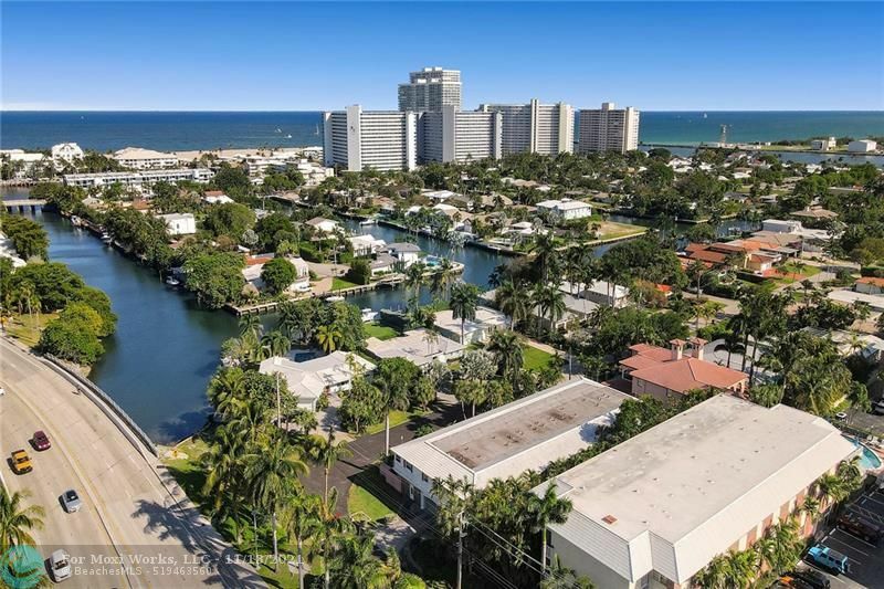 Property Photo: 2430 SE 17th St H FL 33316
