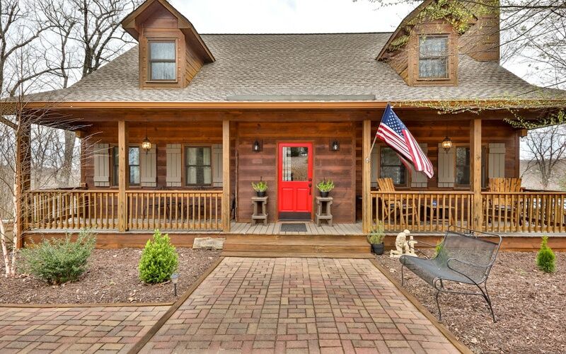 Property Photo:  1045 Heatherwood Way  GA 30175 