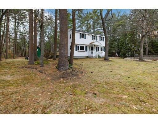 Property Photo:  31 Maureen Dr  MA 01876 