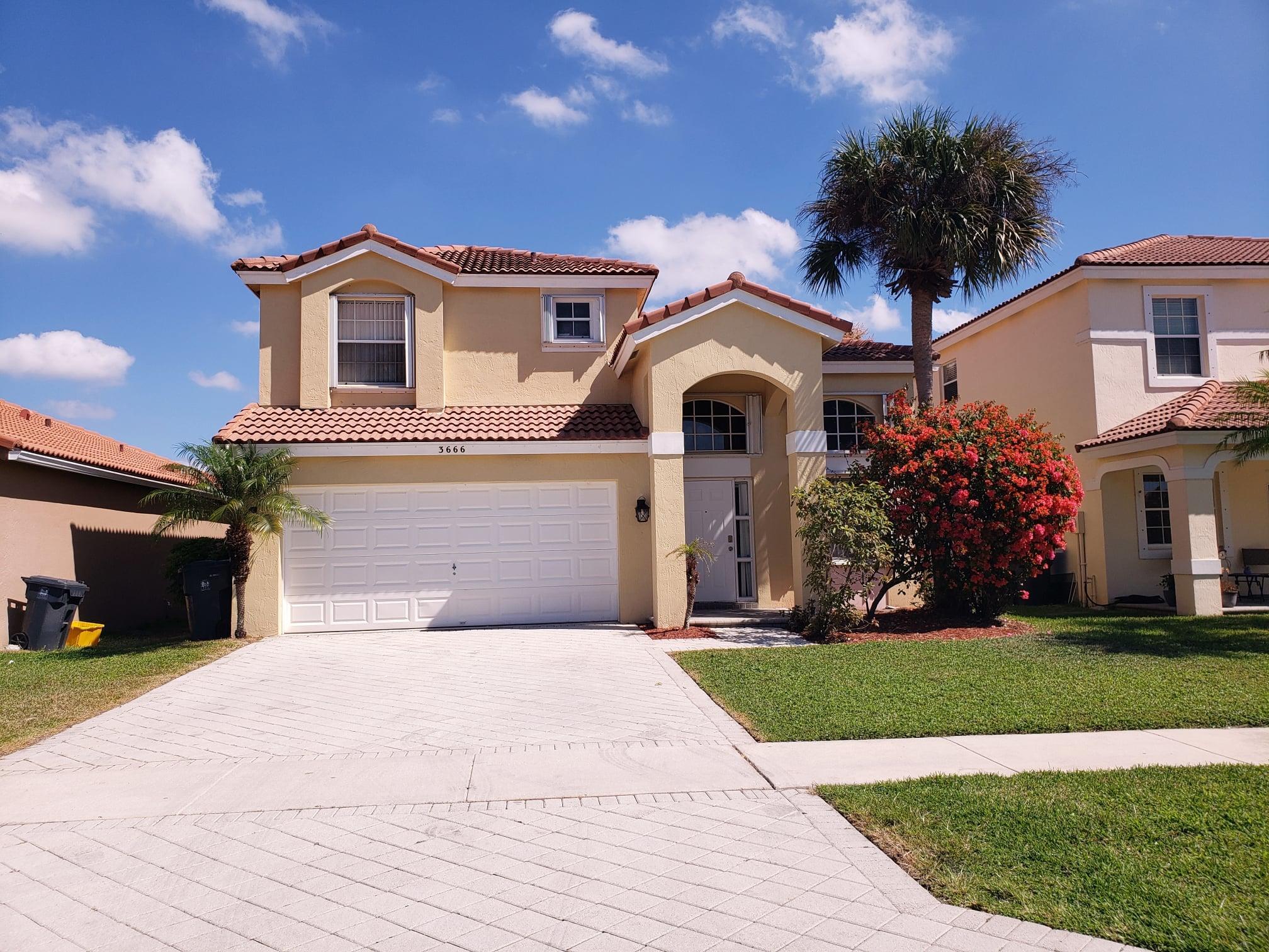 Property Photo: 3666 Chesapeake Court FL 33414