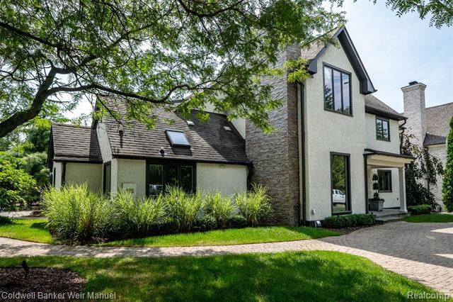 Property Photo: 839 Randall Court MI 48009
