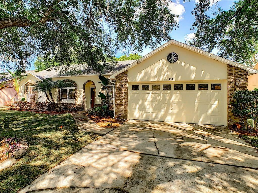 Property Photo: 330 Tinder Place FL 32707