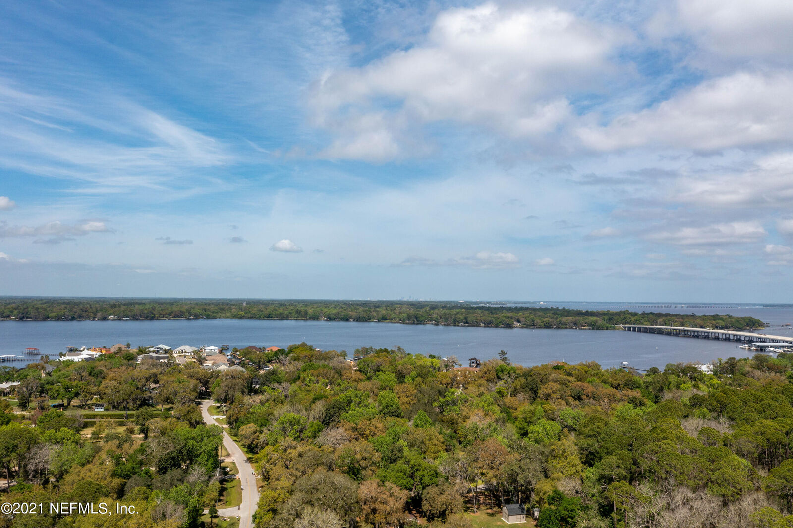 Property Photo: 947 Creighton Road FL 32003