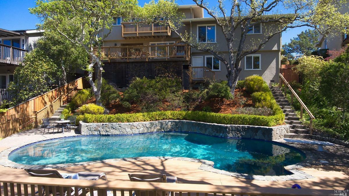 Property Photo: 184 Drakewood Place CA 94947