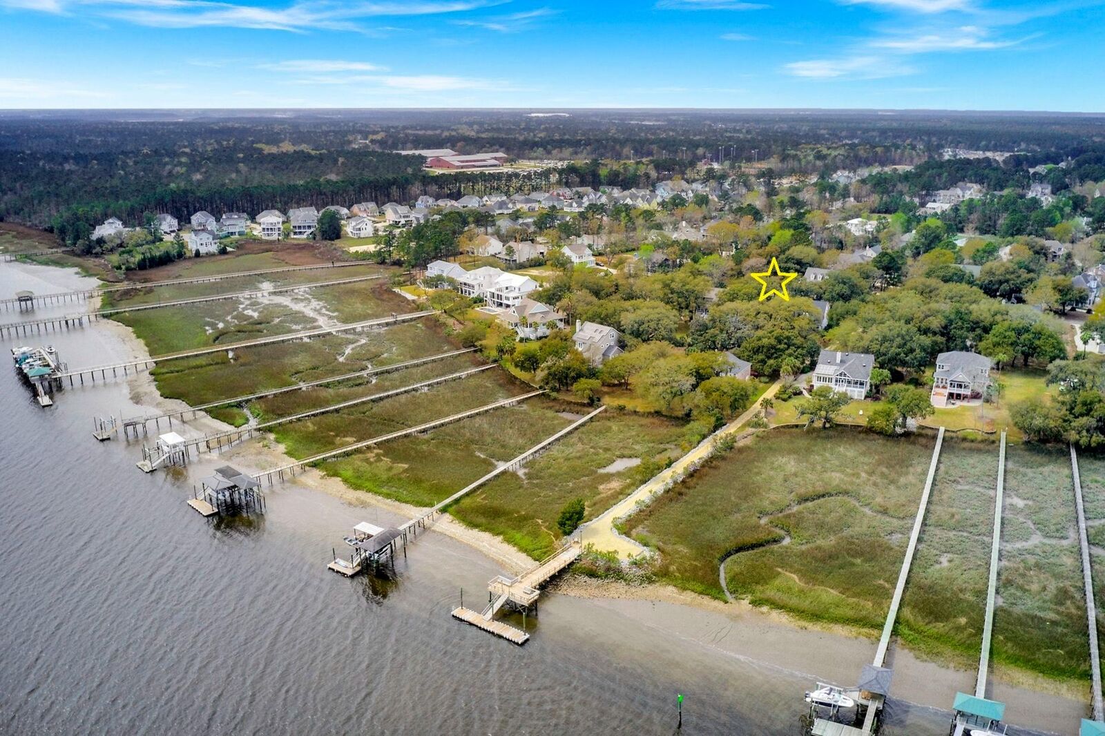 Property Photo: 401 Brown Pelican Drive SC 29492