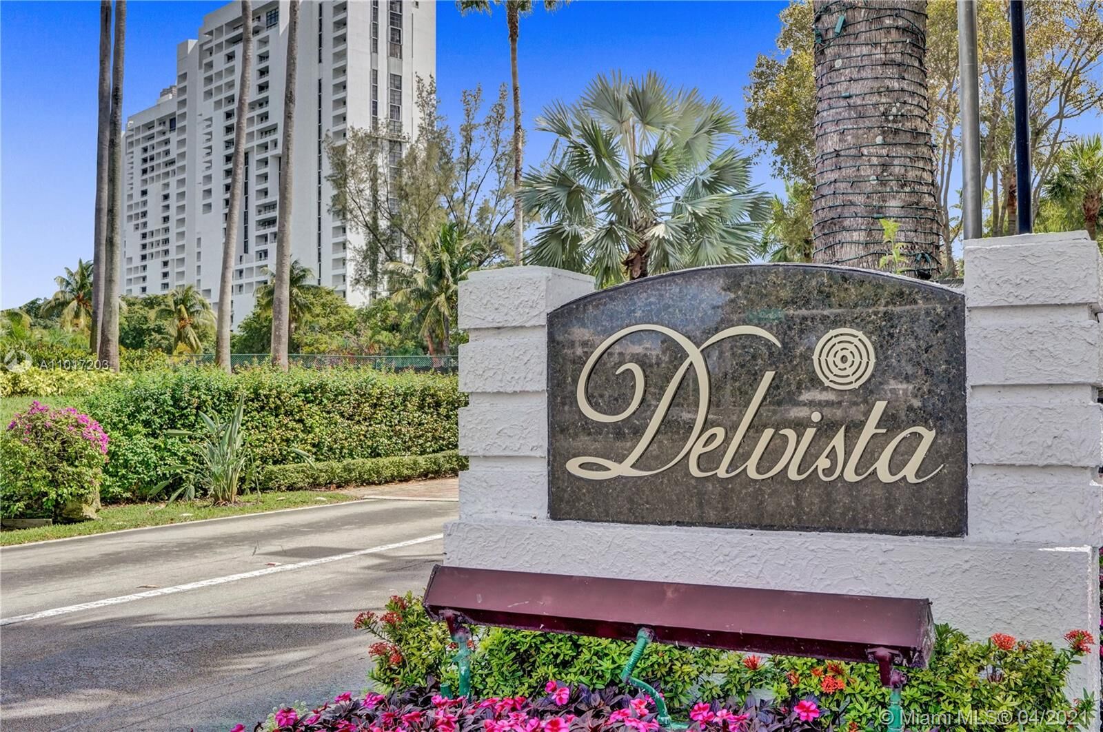 Property Photo: 20320 NE 34th Ct 32 FL 33180