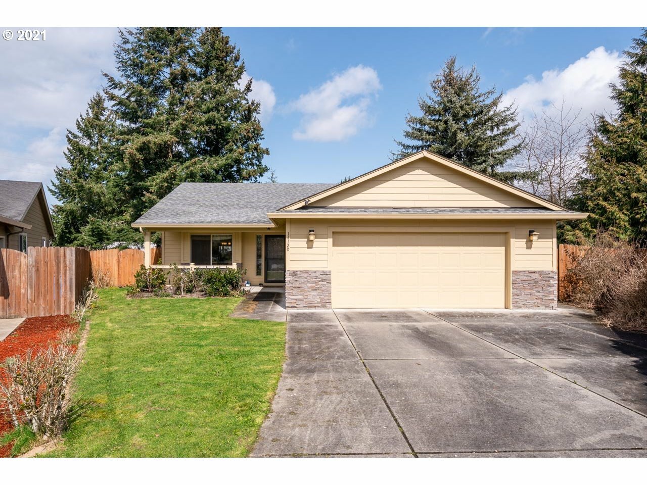 Property Photo: 14120 NE 37th Cir WA 98682